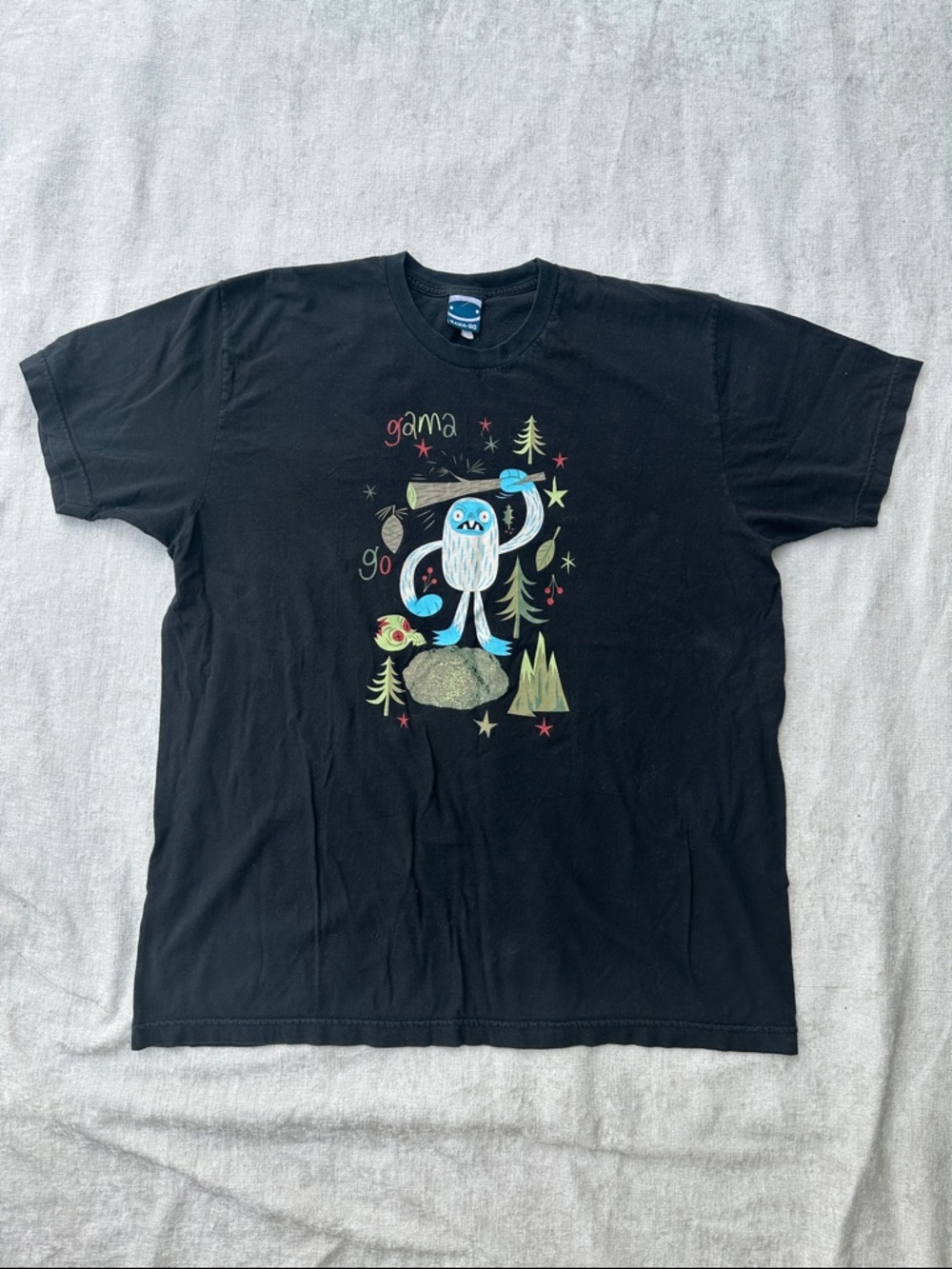 Yeti from Gama Go Graphic Tee Size XL